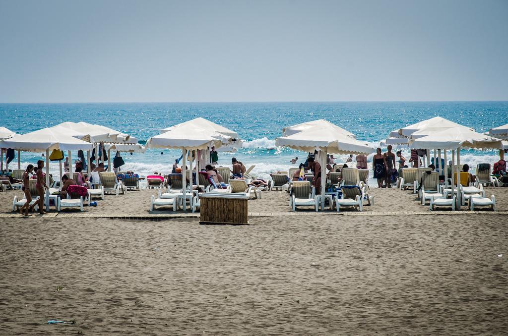 Htp Velika Plaza Ulcinj Hotel Bilik gambar
