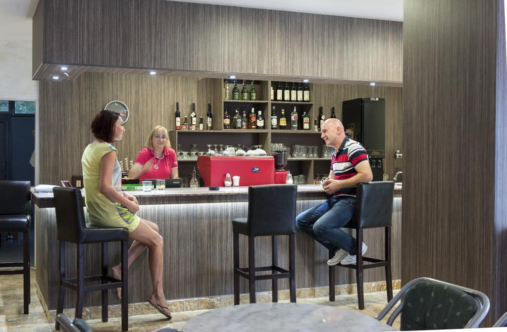 Htp Velika Plaza Ulcinj Hotel Bilik gambar