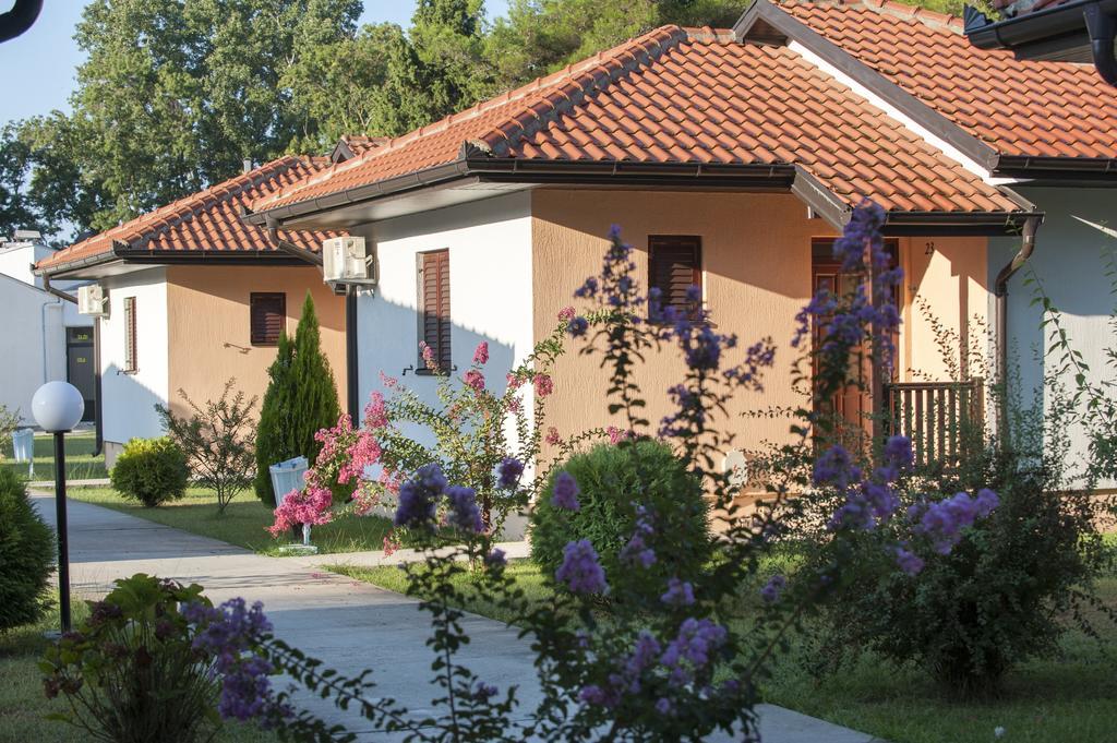 Htp Velika Plaza Ulcinj Hotel Bilik gambar