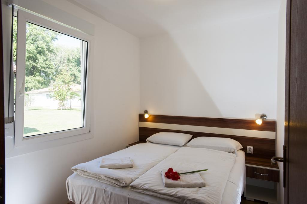 Htp Velika Plaza Ulcinj Hotel Bilik gambar